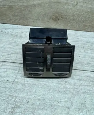 Skoda Superb B5 (3U) Dash center air vent grill 3U0819203 0000
