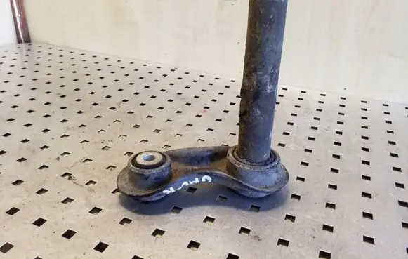 Rear control arm