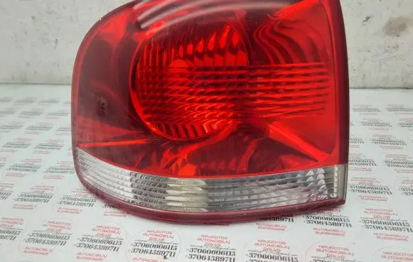 Volkswagen Touareg I Rear/tail lights 7L6945095K