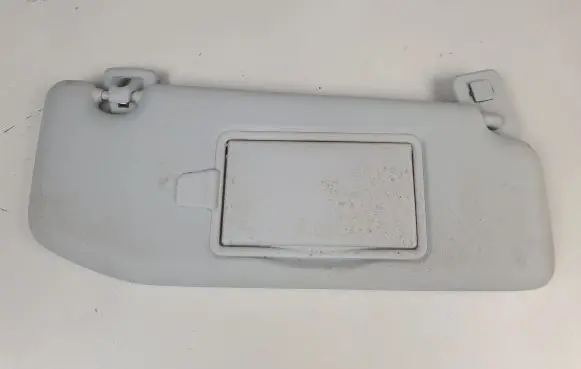 Peugeot 208 Sun visor