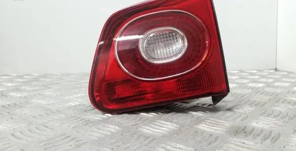 Volkswagen Tiguan Tailgate rear/tail lights 5N0945094B