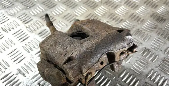 Volvo XC90 Rear brake caliper