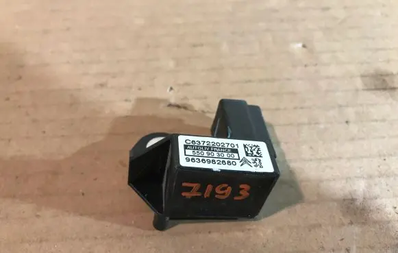 Citroen C6 Airbag deployment crash/impact sensor 9636982680 550903000