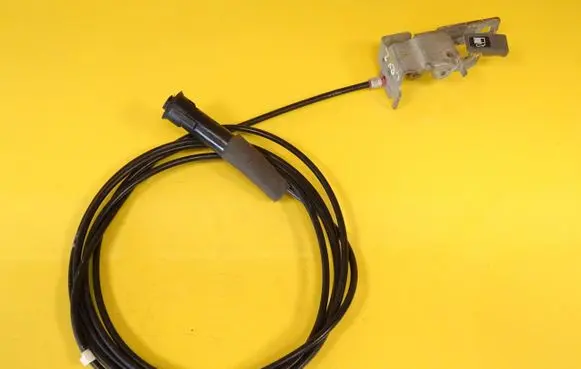Honda CR-V Fuel cap flap release cable 