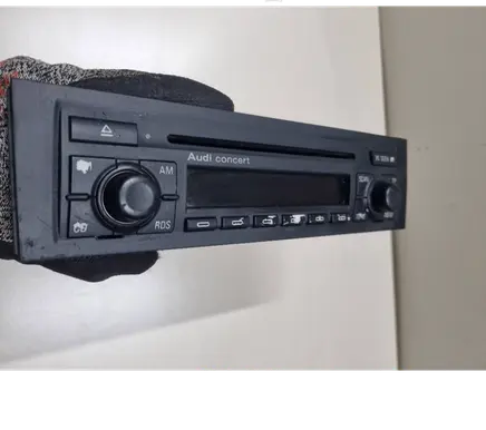 Radio/CD/DVD/GPS head unit