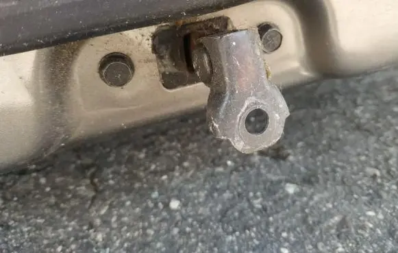 Opel Antara Rear door check strap stopper