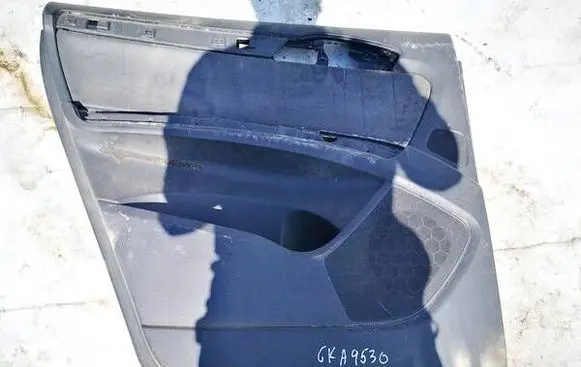 Audi Q7 4L Rear door card panel trim 4l0867305