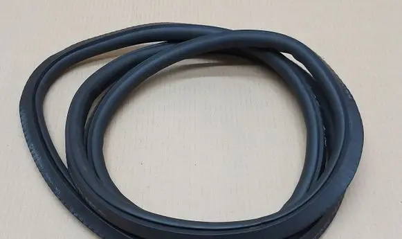 BMW 7 F01 F02 F03 F04 Engine compartment rubber 