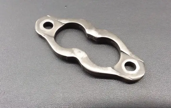 Audi A4 S4 B7 8E 8H Fuel Injector clamp holder