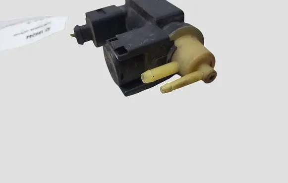 Volvo V40 Turbo solenoid valve 31293964 70232502