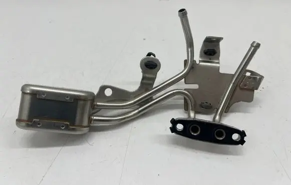Nissan X-Trail T33 Engine coolant pipe/hose