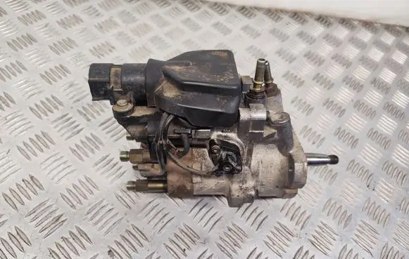 Renault Scenic I Fuel injection high pressure pump 7700111027