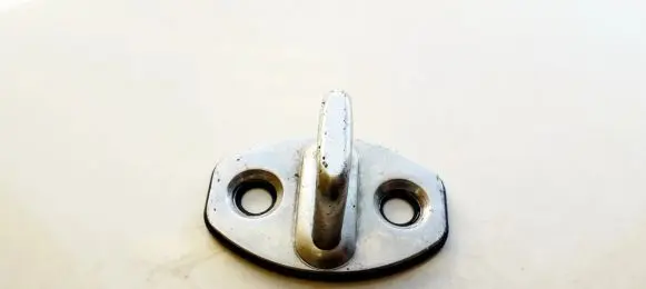 Audi A8 S8 D4 4H Front door lock loop/hook striker 4H0837033