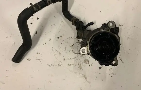 Mazda 6 Vacuum pump RF7J18G00 X2T53173