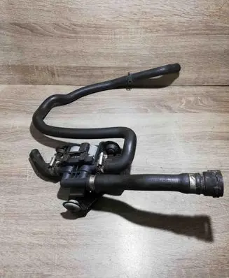 BMW X5 F15 Coolant pipe/hose 6910544 118358T1