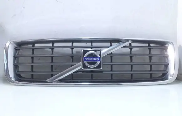 Volvo S80 Front bumper upper radiator grill 30655102