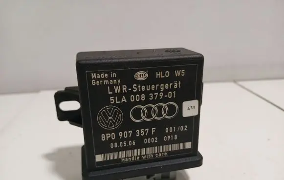 Audi A8 S8 D3 4E Light module LCM 8P0907357F