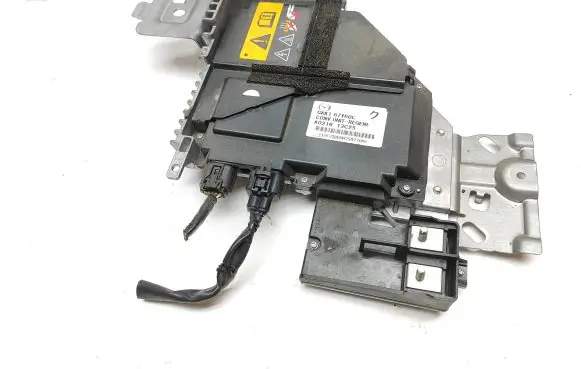 Mazda 6 Voltage converter/converter module GKK167Y60C K021613C25