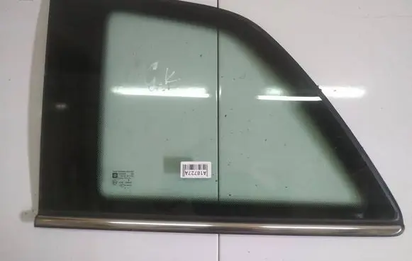 Opel Zafira B Rear side window AS2