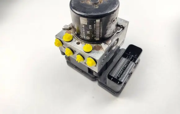 Volkswagen Golf VI ABS Pump 1K0907379AH 10096103333 1K0614517AS