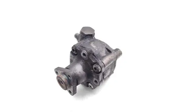 BMW X3 E83 Power steering pump 7652974 34505910 7652974115