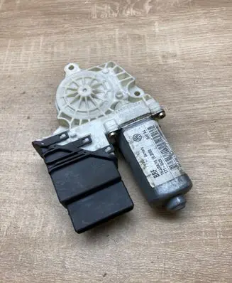 Volkswagen Golf IV Rear door window regulator motor 1J49598126 101428202