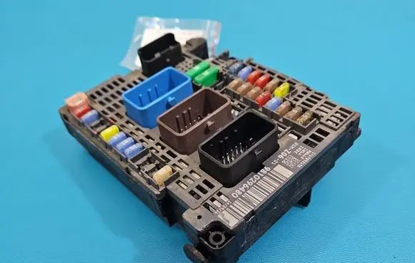 DS Automobiles 4 Central body control module 9810296480 IMPRK1560817