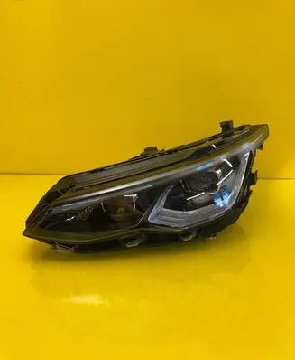 Volkswagen Golf VIII Headlight/headlamp 5H194113C