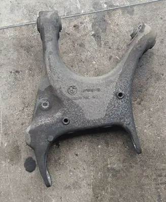 BMW X5 E70 Rear control arm 677095305 6770953