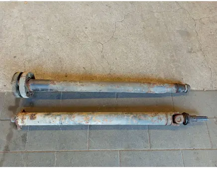 Mercedes-Benz E W124 Rear driveshaft/prop shaft 1244100319 1244108601 1244103602