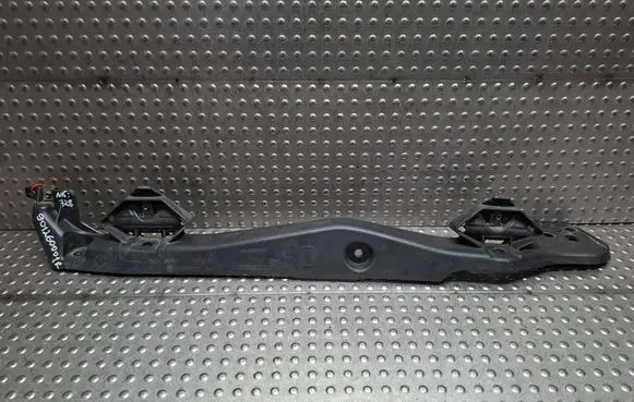 Renault Laguna III Fender mounting bracket S26301728 901260001R