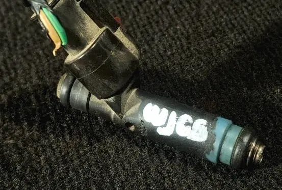 Jeep Grand Cherokee (WJ) Fuel injector X313C02909