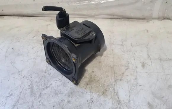 Audi A6 S6 C5 4B Mass air flow meter 078133471E
