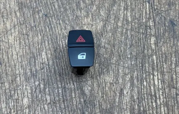 BMW 4 F32 F33 Hazard light switch 9231786 6131