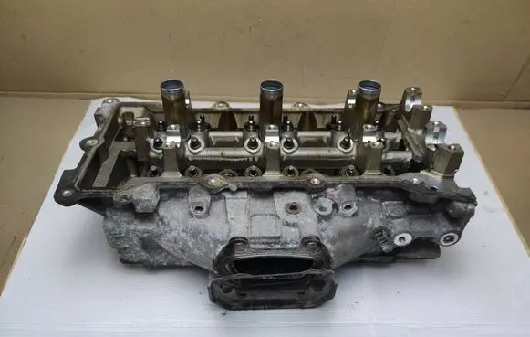 Engine head