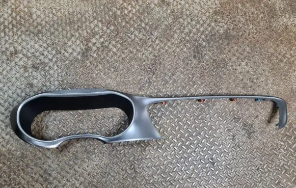Chrysler Pacifica Dashboard trim 5RL24TRMAD 5RV70TRMAE