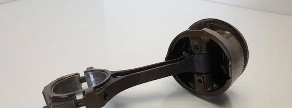 Lincoln Town Car Piston with connecting rod