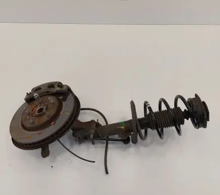 Nissan Leaf II (ZE1) Front wheel hub spindle knuckle