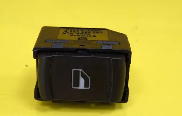 Volkswagen PASSAT B5 Electric window control switch 3B0959855B