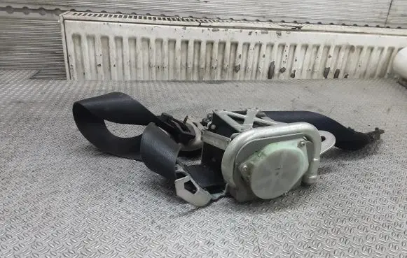 Chrysler 300 - 300C Front seatbelt