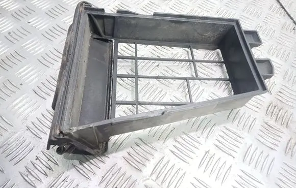 Renault Megane II Air filter box cover 