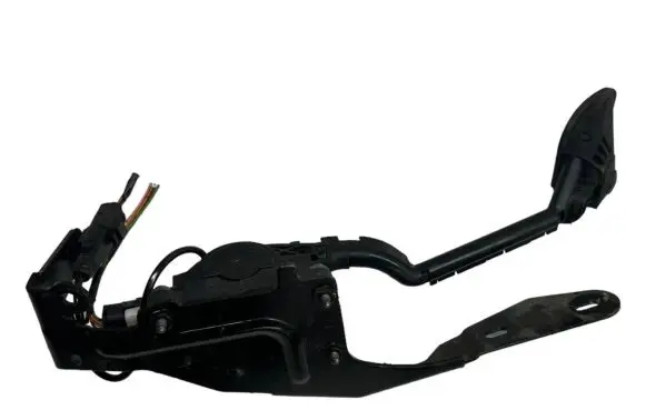 Peugeot 607 Accelerator throttle pedal 00078D11 060613