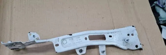 Fender mounting bracket