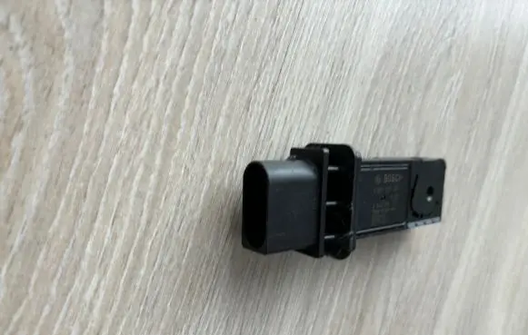 Mercedes-Benz E W211 Mass air flow meter A642090148