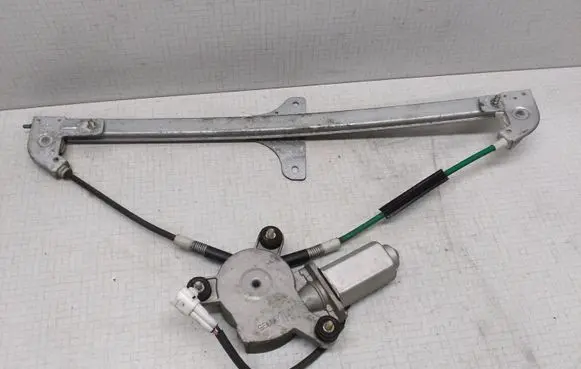 Opel Agila A Front door window regulator with motor