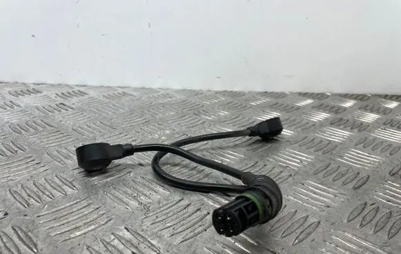 BMW 3 E90 E91 Detonation knock sensor 7568422