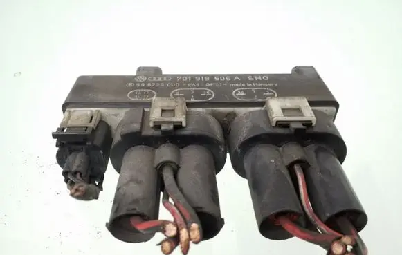 Volkswagen Sharan Coolant fan relay 701919506A
