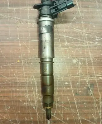 Fuel injector