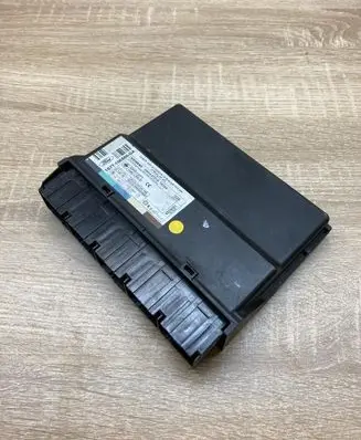 Ford Mondeo Mk III Comfort/convenience module 1S7T15K600GA