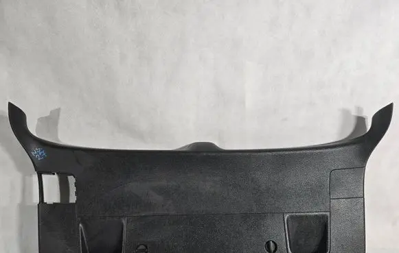 Volkswagen PASSAT B6 Tailgate/trunk upper cover trim 3C9867605D
